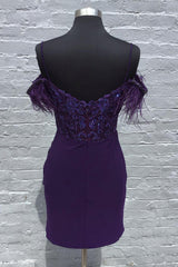 Grape Sequin Spaghetti Straps Short Cocktail Dresses With Feathers