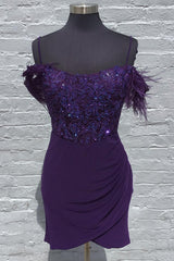 Grape Sequin Spaghetti Straps Short Cocktail Dresses With Feathers