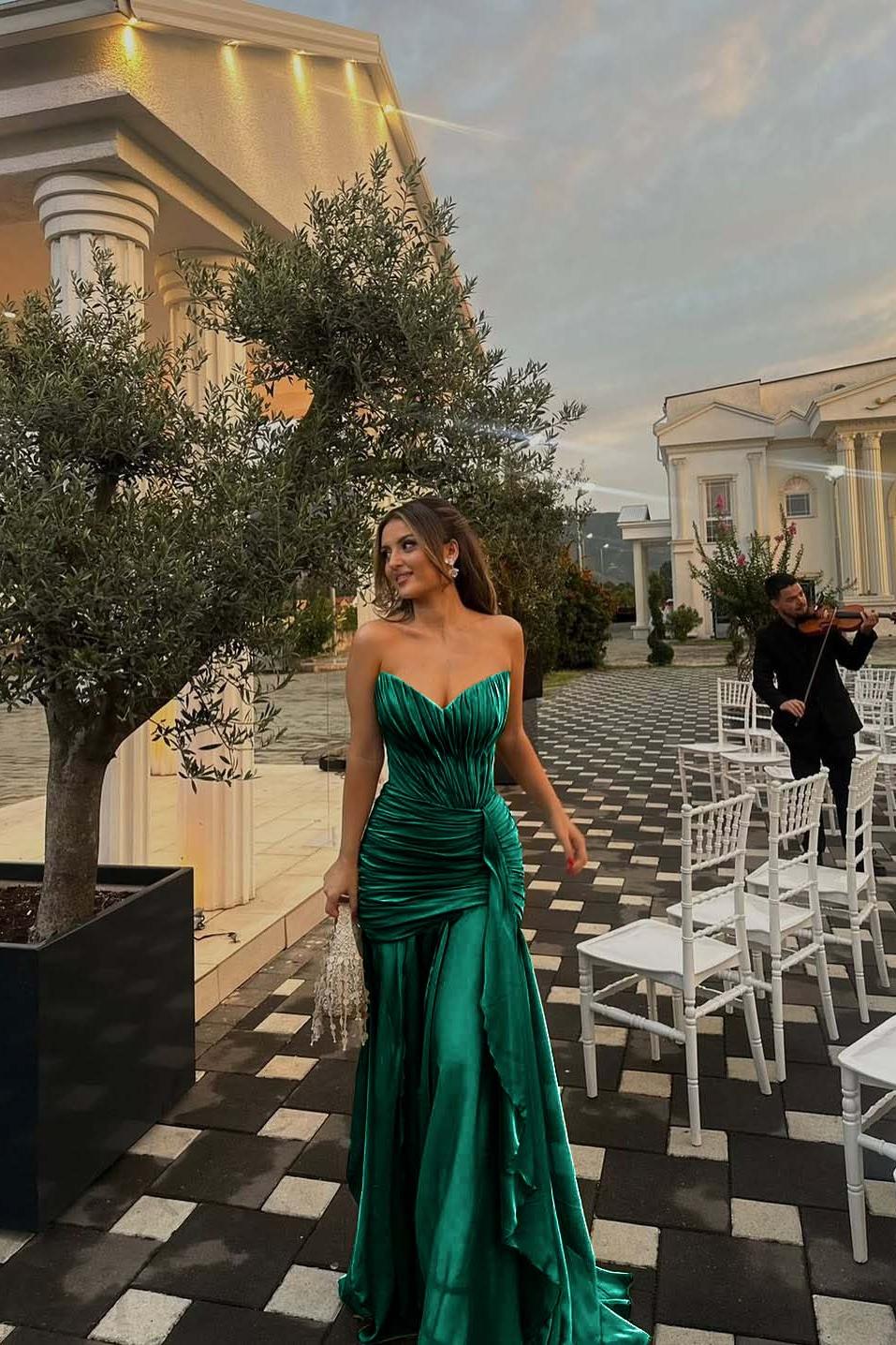 Green Mermaid Prom Dress Sleeveless Sweetheart Ruffled Formal Dress