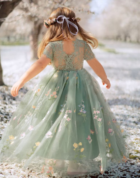 Green Short Sleeves Long Flower Girl Dress With Appliques