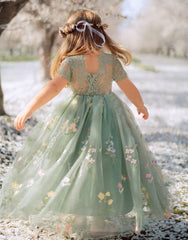 Green Short Sleeves Long Flower Girl Dress With Appliques