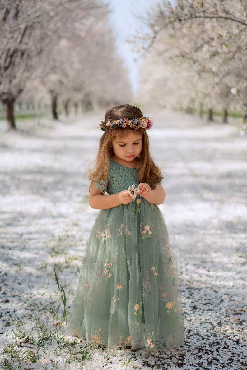 Green Short Sleeves Long Flower Girl Dress With Appliques