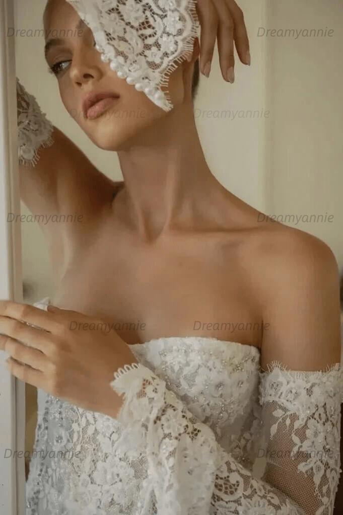 Ivory Sweetheart Wedding Dress Ivory Lace Appliqued Mermaid Bridal Gown with Detachable Sleeves