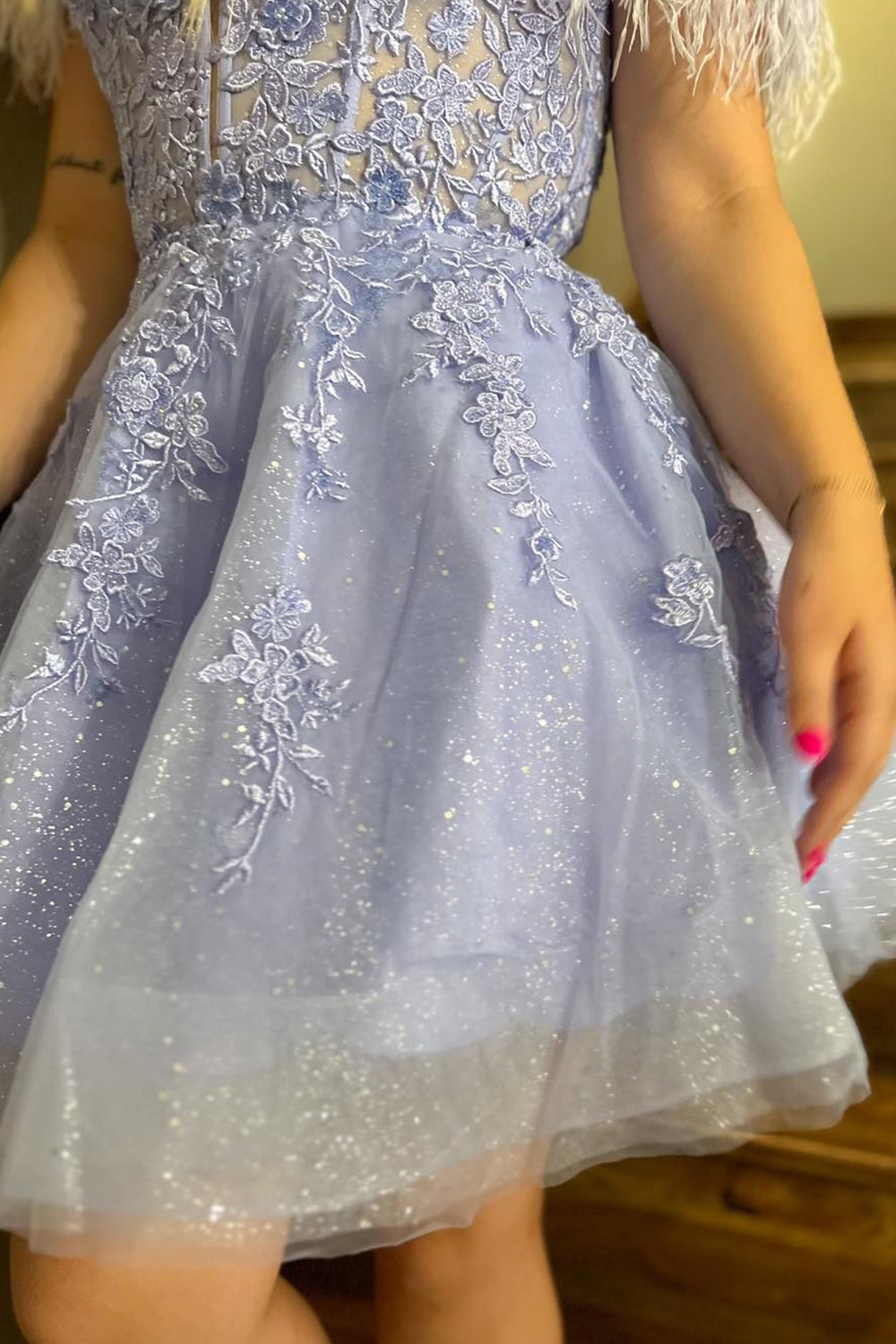 Lavender Homecoming Dress Corset A-Line Lace Short Cocktail Dresses With Feathered Detachable Sleeves