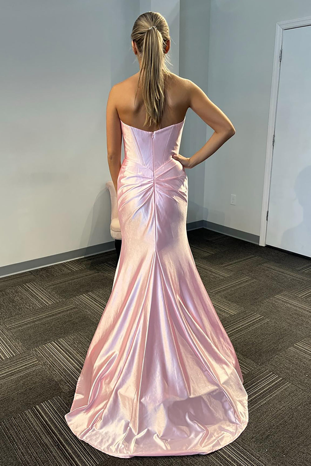 Light Pink Prom Dress Mermaid Sweetheart Long Formal Dress With Slit