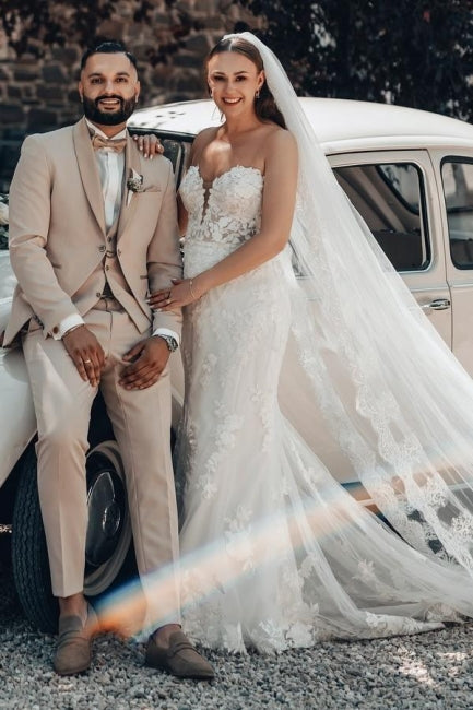 Long Ivory Wedding Dress Mermaid Strapless Lace Bridal Gown With Train