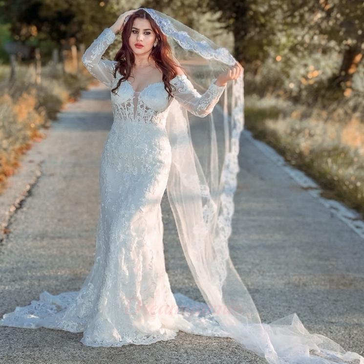 Long Sleeve Wedding Dress Ivory Mermaid Bridal Gown with Lace Appliques