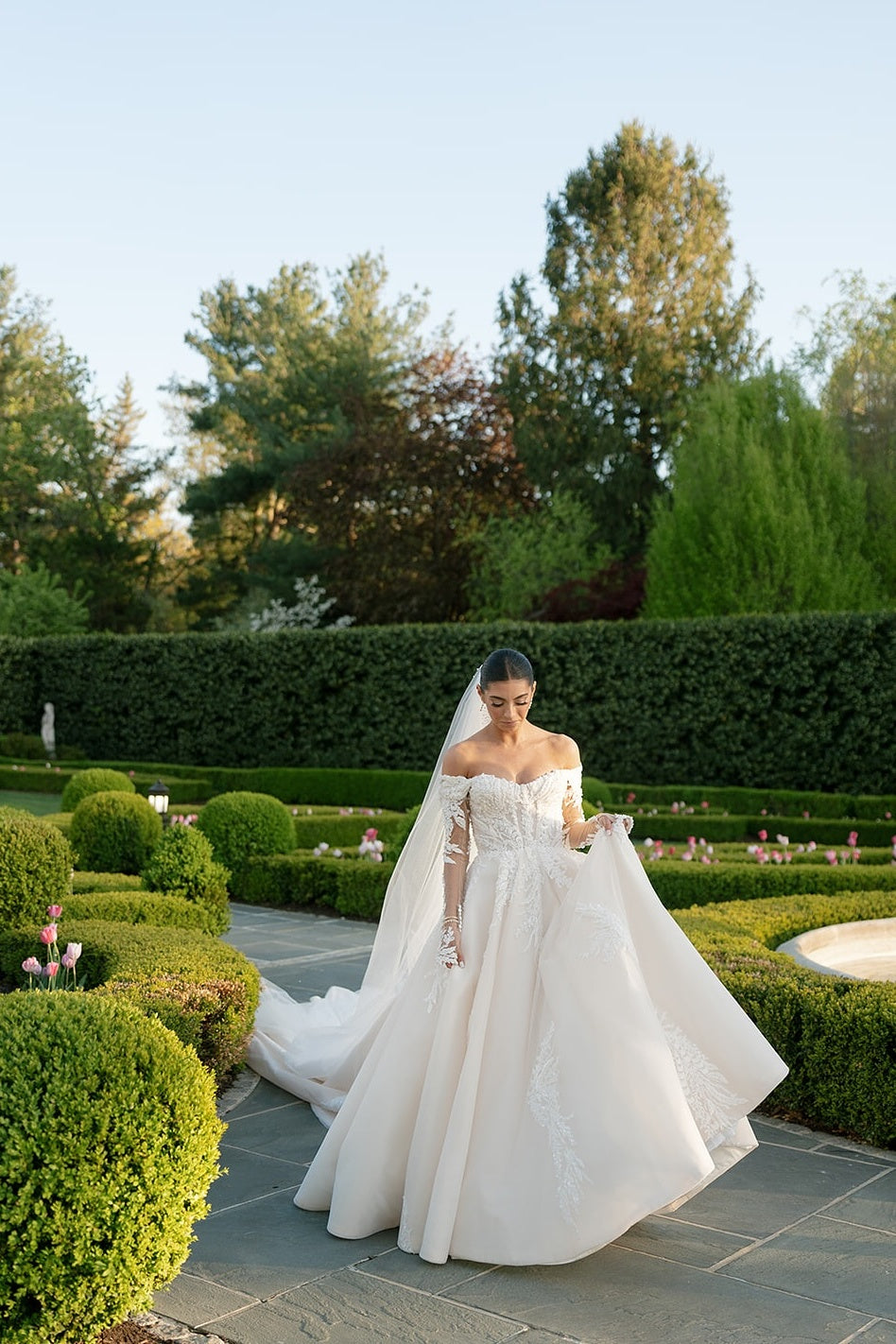 Long Sleeve Wedding Dress Off the Shoulder Beaded Lace Appliques Bridal Gown