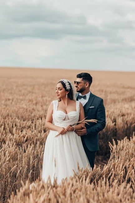 Long White Wedding Dress A Line Tulle Sleeveless Bridal Gown With Lace