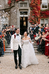 Long Sleeve Wedding Dress Off the Shoulder Lace Appliqued A Line Bridal Gown