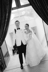 Long Sleeve Wedding Dress Off the Shoulder Lace Appliqued A Line Bridal Gown