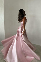 Luxurious A-Line Strapless Satin Pink Party Dress With Court Train Appliques Formal Evening Gown