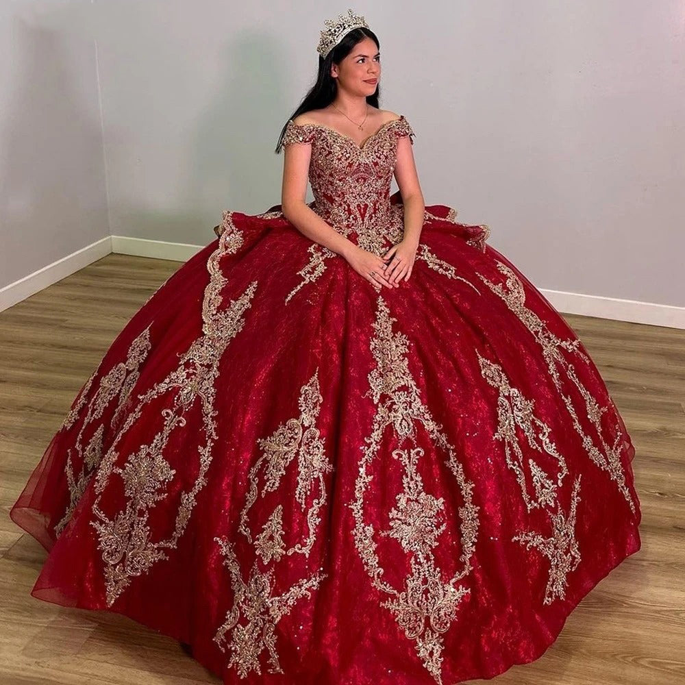Luxury Ball Gown Off Shoulder Cap Sleeveless Lace Appliques Red Tulle Quinceanera Dress Birthday Prom Party Gown For Sweet 16