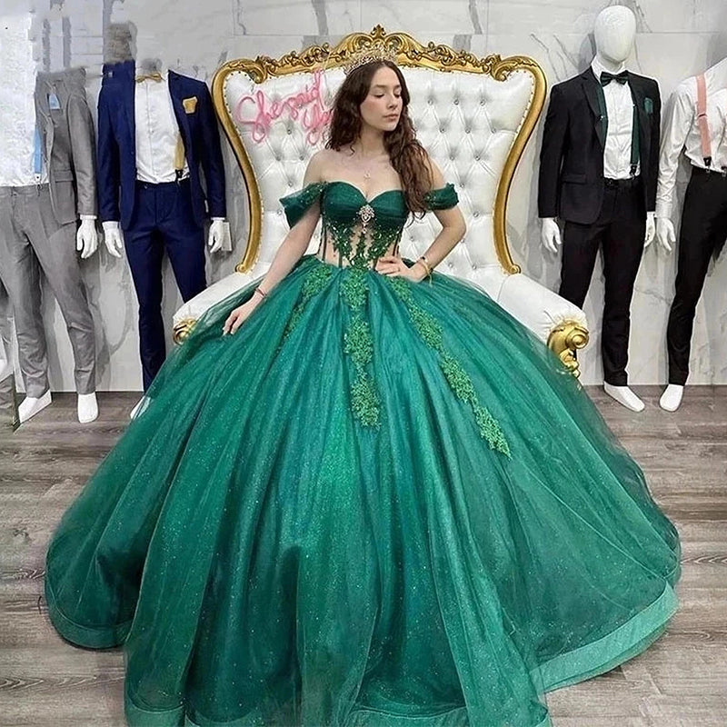 Luxury Ball Gown Off Shoulder Floral Lace Appliques Corset Beaded Emerald Green Tulle Quinceanera Dress For Sweet 16