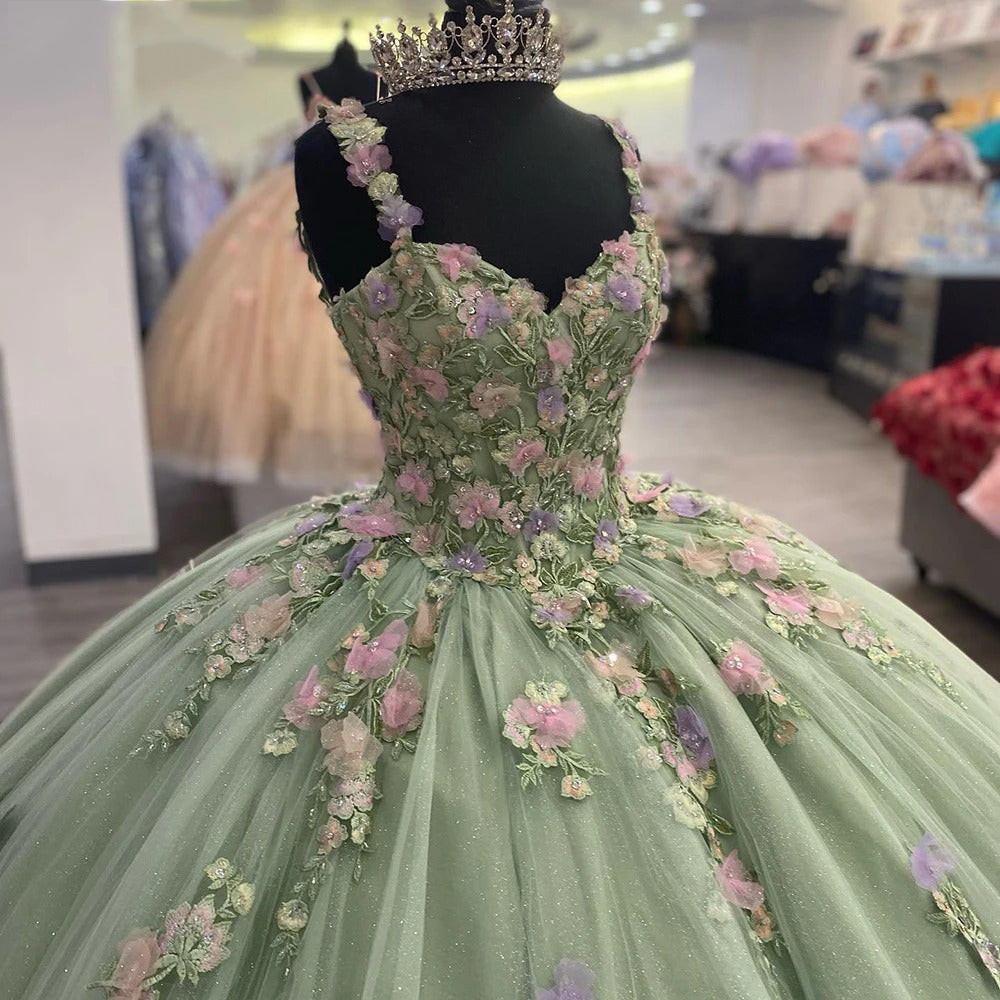 Luxury Ball Gown Sweetheart Neck Spaghetti Straps Flower Lace Appliques Beaded Sage Green Tulle Quinceanera Dress Princess Gown For Sweet 16