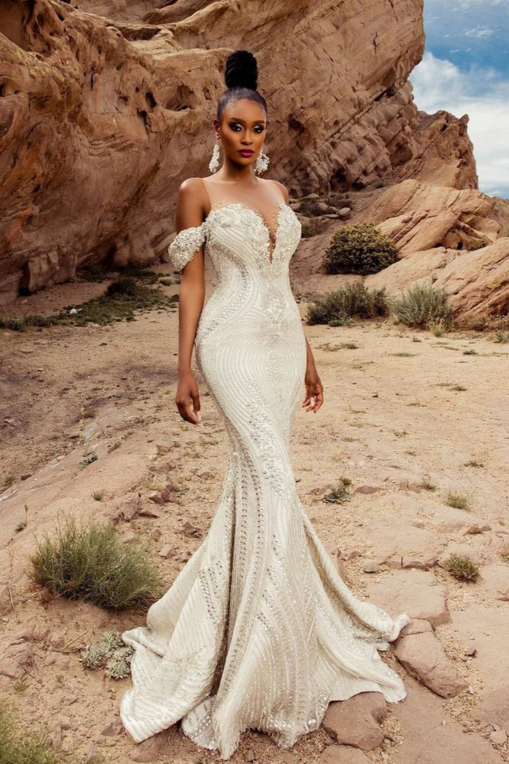 Mermaid Lace Off The Shoulder Sleeveless White Wedding Dress Bridal Gown With Beading