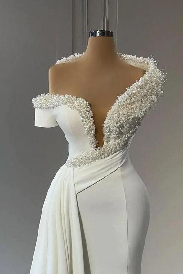 Mermaid Strapless Wedding Dress Floor Length Sleeveless Beaded Evening Gown With Side Train