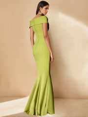 Minimalist Off the Shoulder Mother of the Bride Dresses in Trumpet Mermaid Style with Detachable Flower