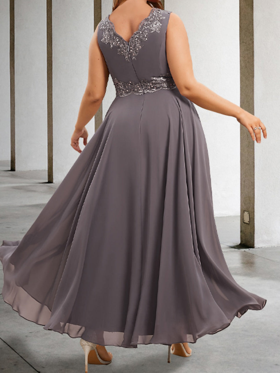 Mother of the Bride A Line Dresses Featuring Applique & Sequins