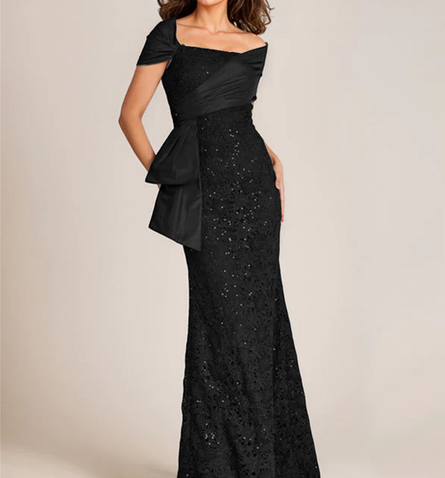 Off the Shoulder Lace Trumpet Mermaid Mother of the Bride Dresses Featuring Applique & Beading