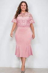 Plus Size Tea Length Mother of the Bride Dresses with Appliques Trumpet Mermaid Scoop Half Sleeves