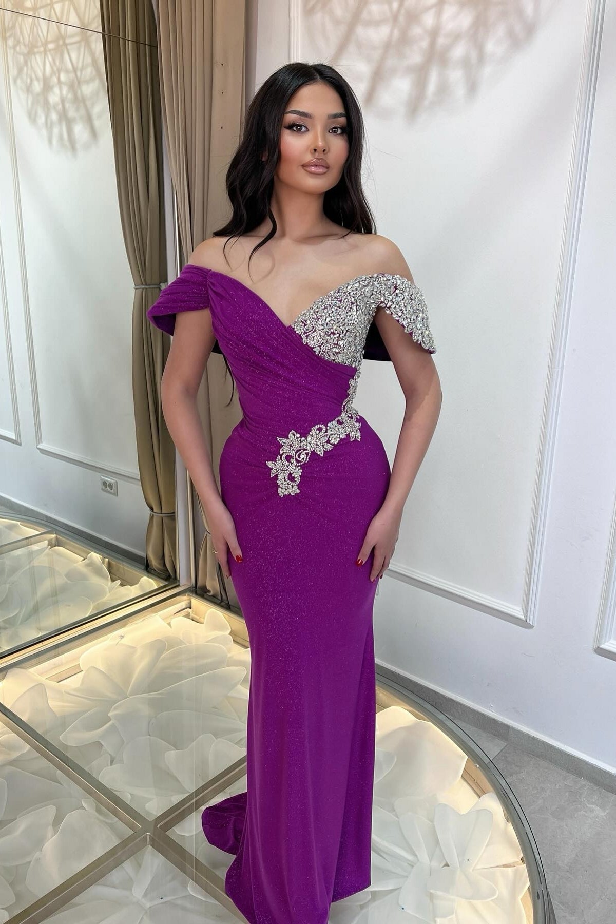 Purple Prom Dress Column V Neck Off The Shoulder Beaded Sleeveless Tulle Formal Dress With Rhinestone