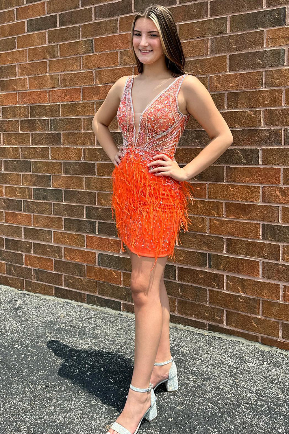Red Homecoming Dress Beaded Feathered Tight Short Cocktail Dresses