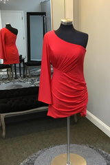 Red Homecoming Dress One Shoulder Long Sleeves Tight Short Prom Dress