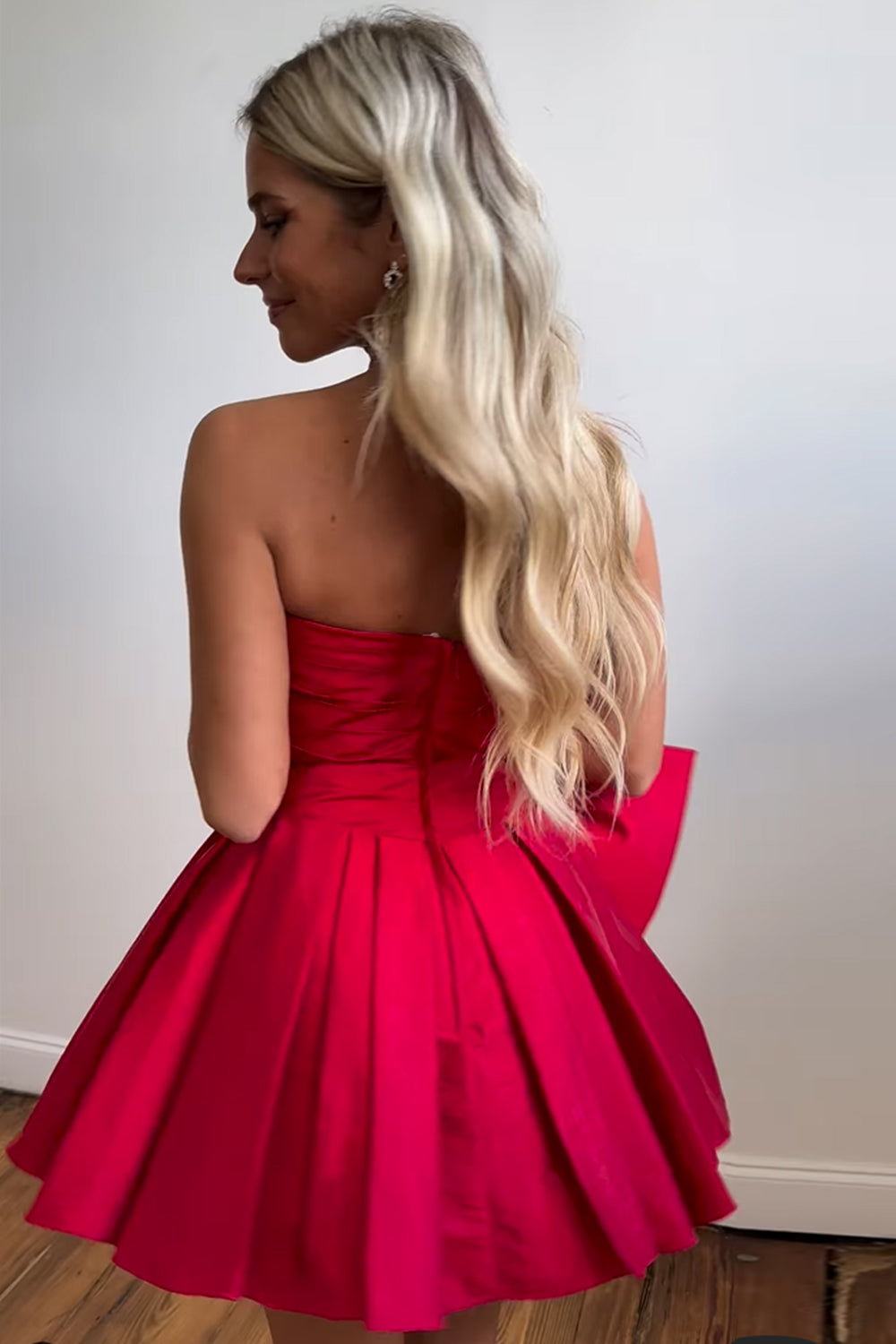 Red Homecoming Dress Strapless A-Line Satin Short Prom Dress with Bowknot