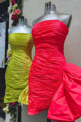 Red Homecoming Dress Strapless Ruched Tight Short Prom Dress with Ruffles