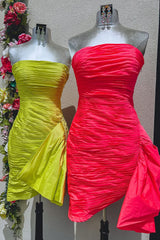 Red Homecoming Dress Strapless Ruched Tight Short Prom Dress with Ruffles