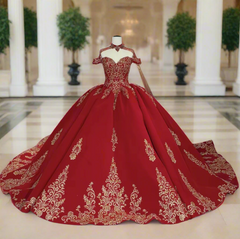 Red Lace Quinceanera Dress Ball Gown Sweet 16 Dress with Appliques