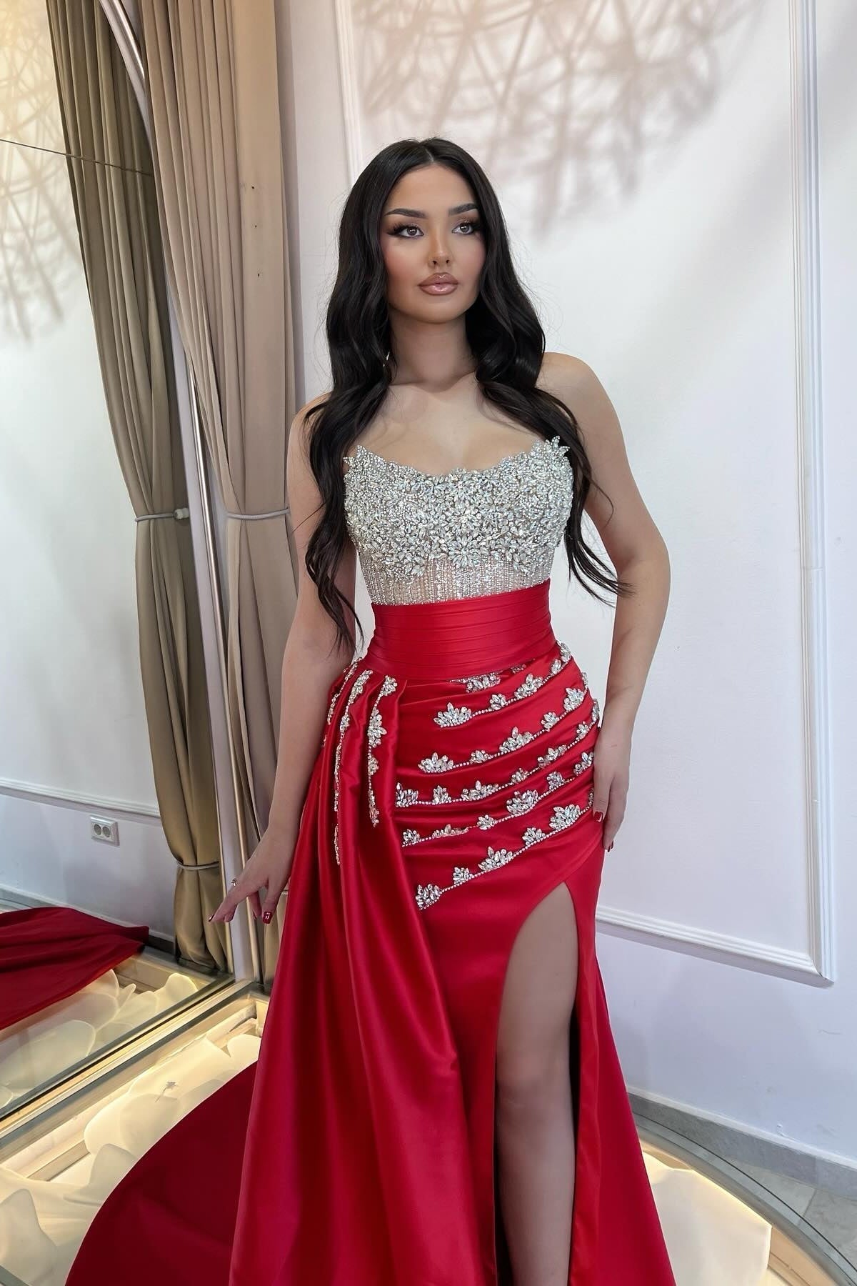 Red Prom Dress Strapless Mermaid Beaded Sleeveless Slit Panel Train Satin Formal Dress With Rhinestone