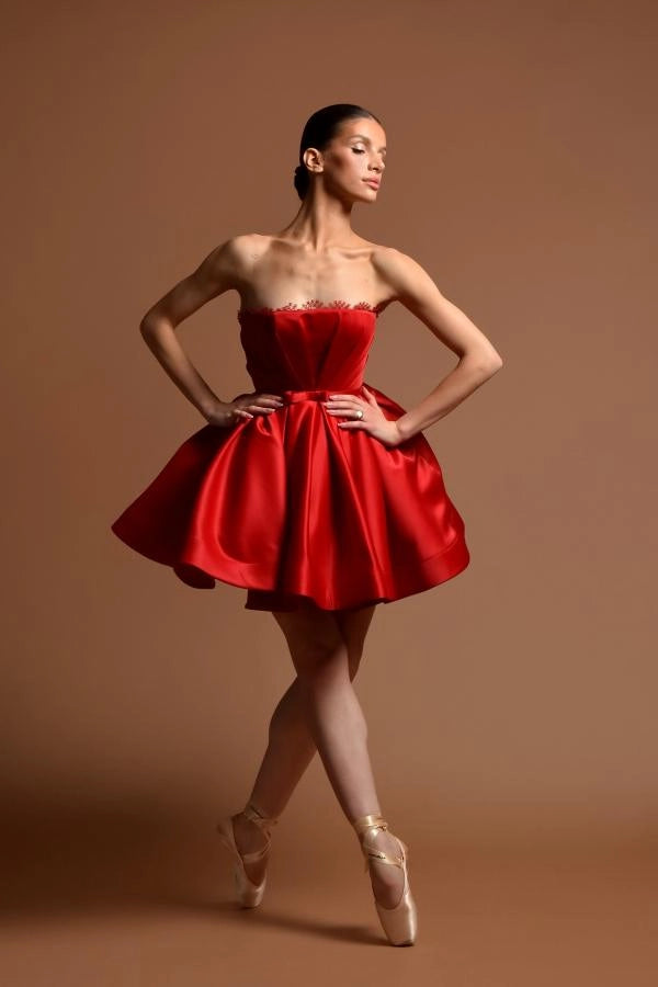 Red Strapless Homecoming Dress A Line Satin Short Cocktail Dresses with Bowknot