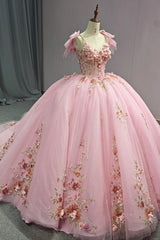 Rushed Romantic Pink Quinceanera Dress V Neck Appliques Organza Pattern Spaghetti Straps Ball Gown Dress