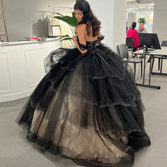 Sexy Ball Gown Off Shoulder Sleeveless Lace Appliques Ruffles Tiered Black Tulle Quinceanera Dresses Princess Gown Birthday Prom Party Gown For Sweet 16