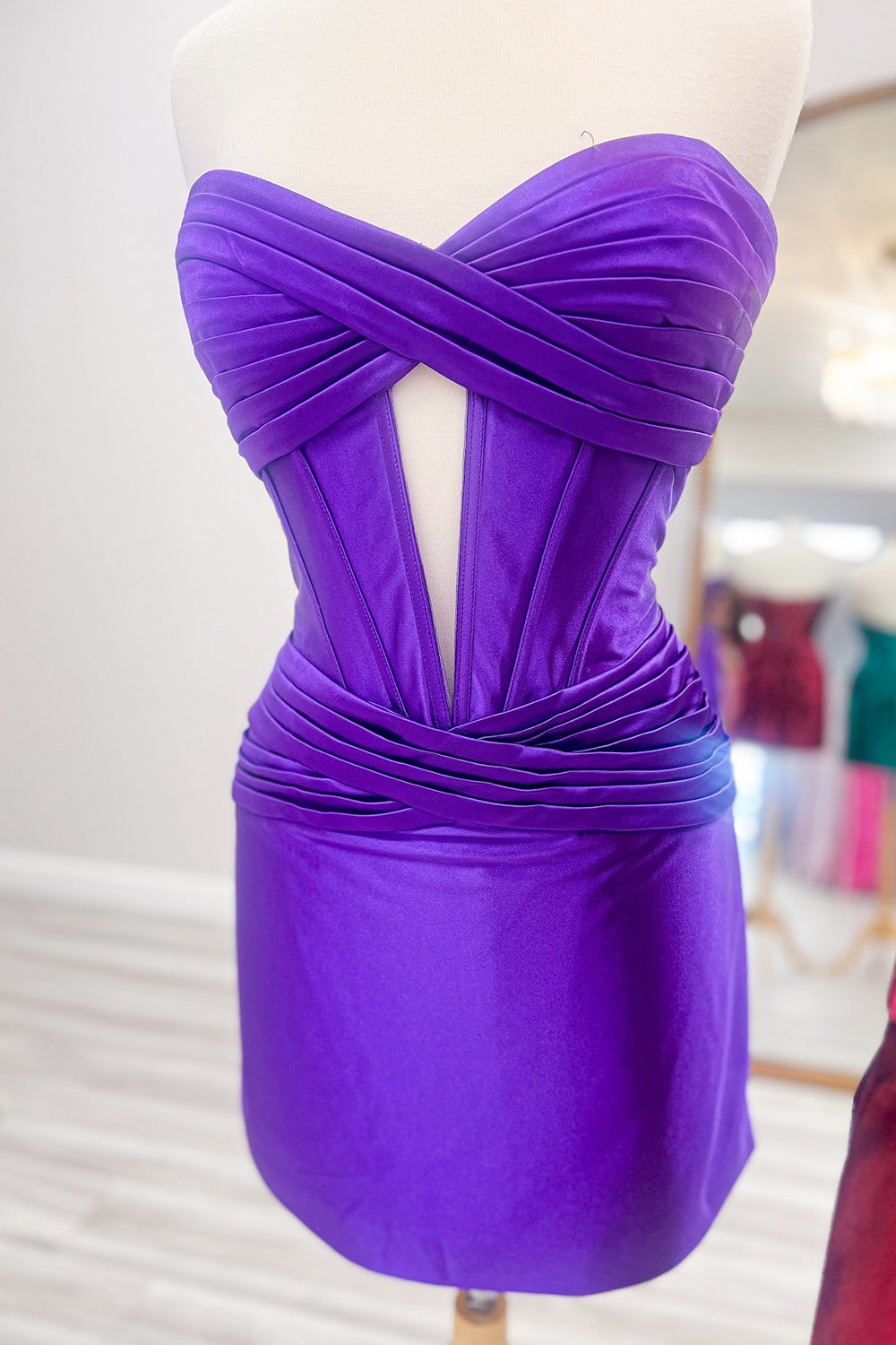 Simple Golden Homecoming Dress Corset Strapless Tight Short Cocktail Dresses