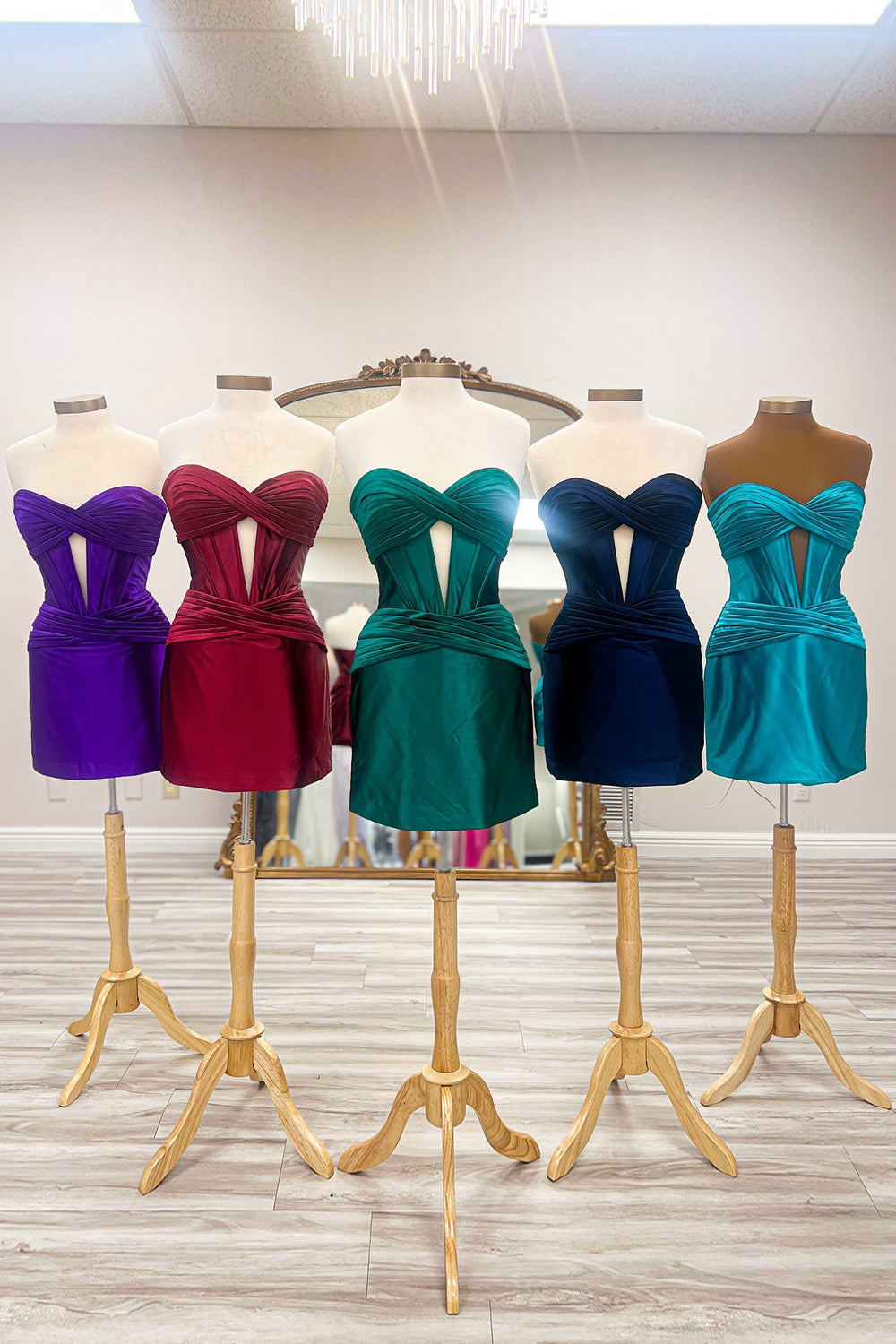 Simple Golden Homecoming Dress Corset Strapless Tight Short Cocktail Dresses