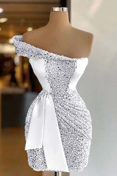 Sleeveless One Shoulder Homecoming Dress Short Sequined Cocktail Dress Pleated With Belt