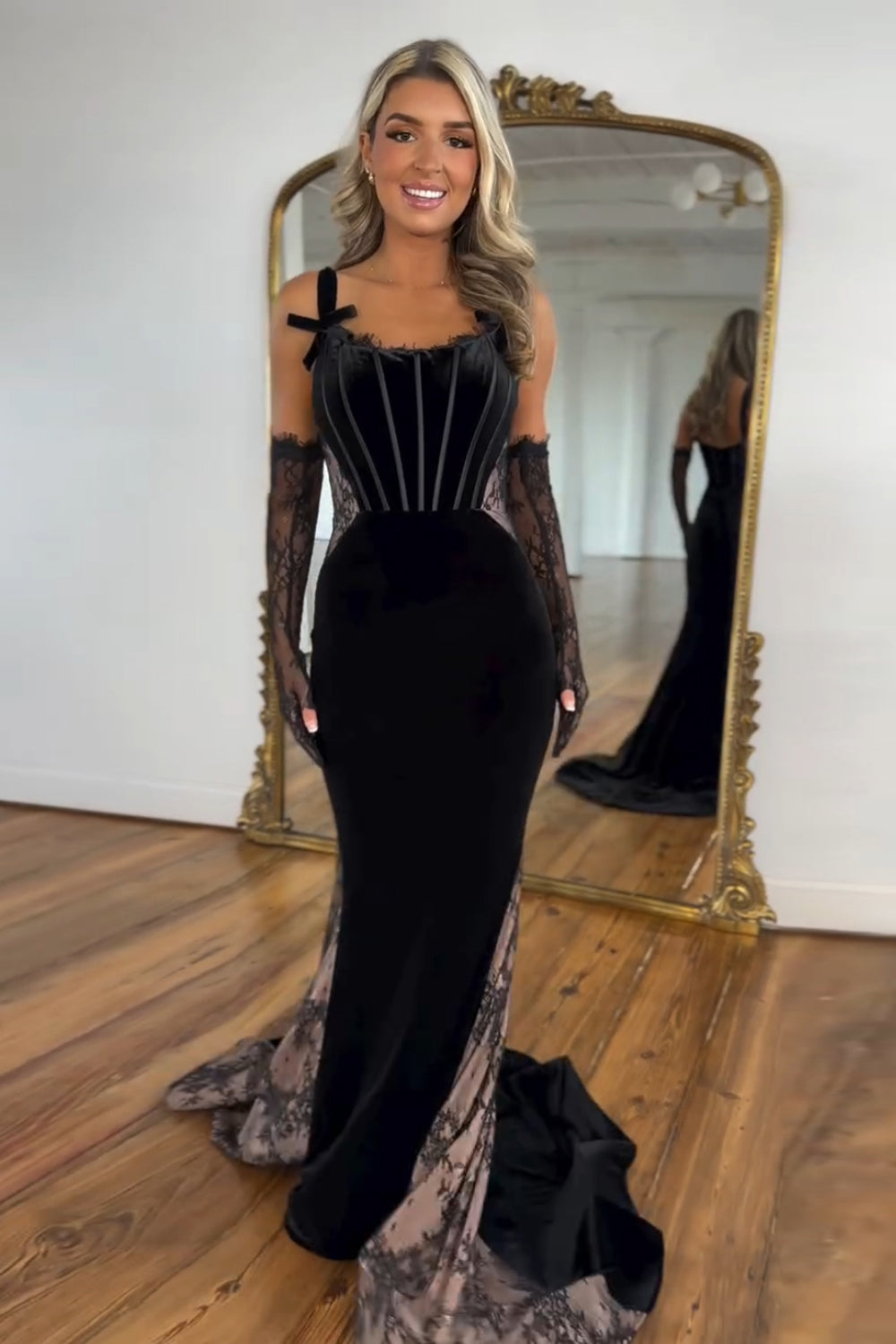 Spaghetti Straps Black Velvet Formal Dress Mermaid Corset Long Evening Dress