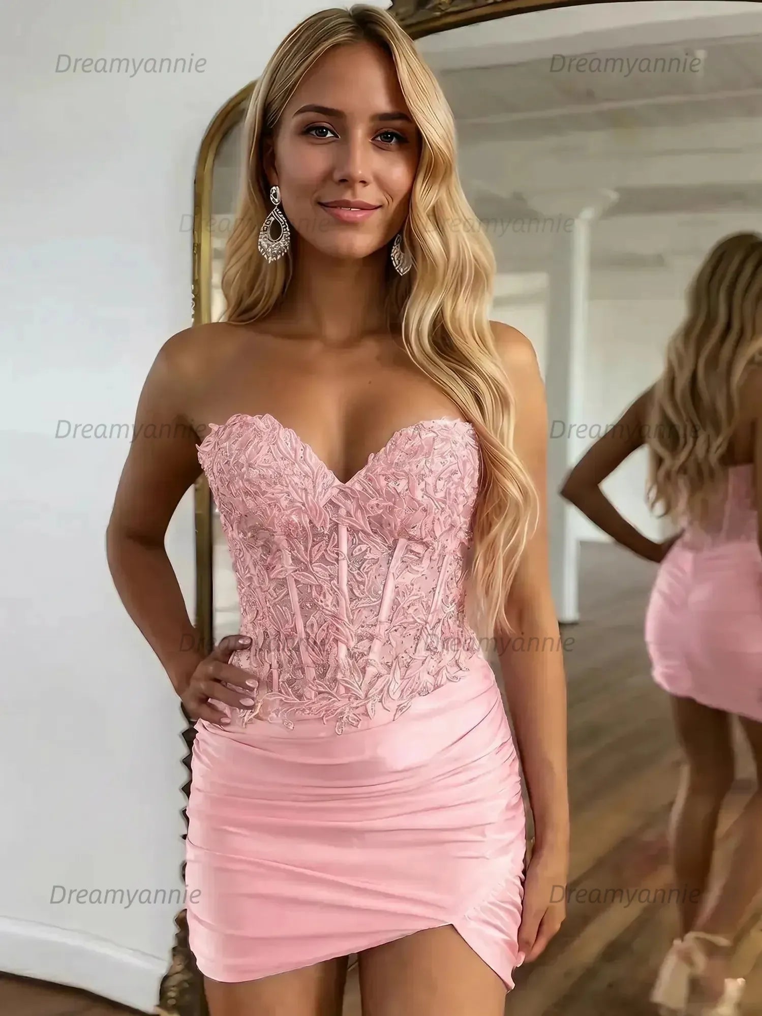 Sparkly Sequins Sweetheart Bodycon Homecoming Dress