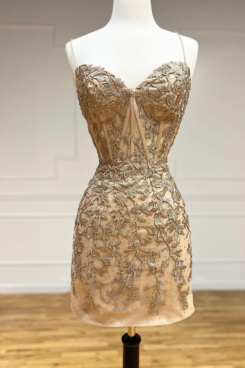 Stormy Homecoming Dress Spaghetti Straps Tight Short Cocktail Dresses with Appliques