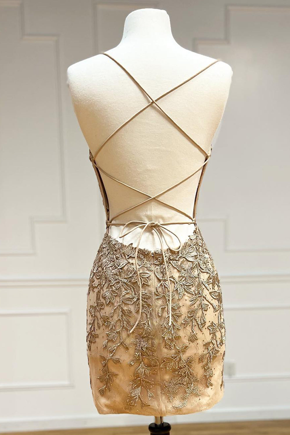 Stormy Homecoming Dress Spaghetti Straps Tight Short Cocktail Dresses with Appliques