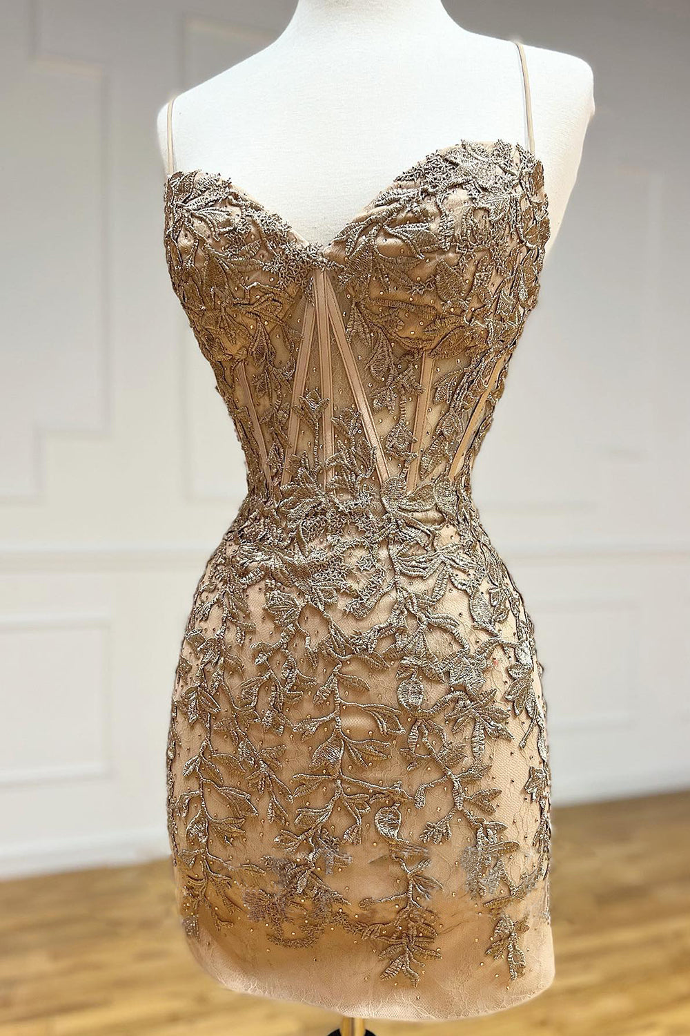 Stormy Homecoming Dress Spaghetti Straps Tight Short Cocktail Dresses with Appliques