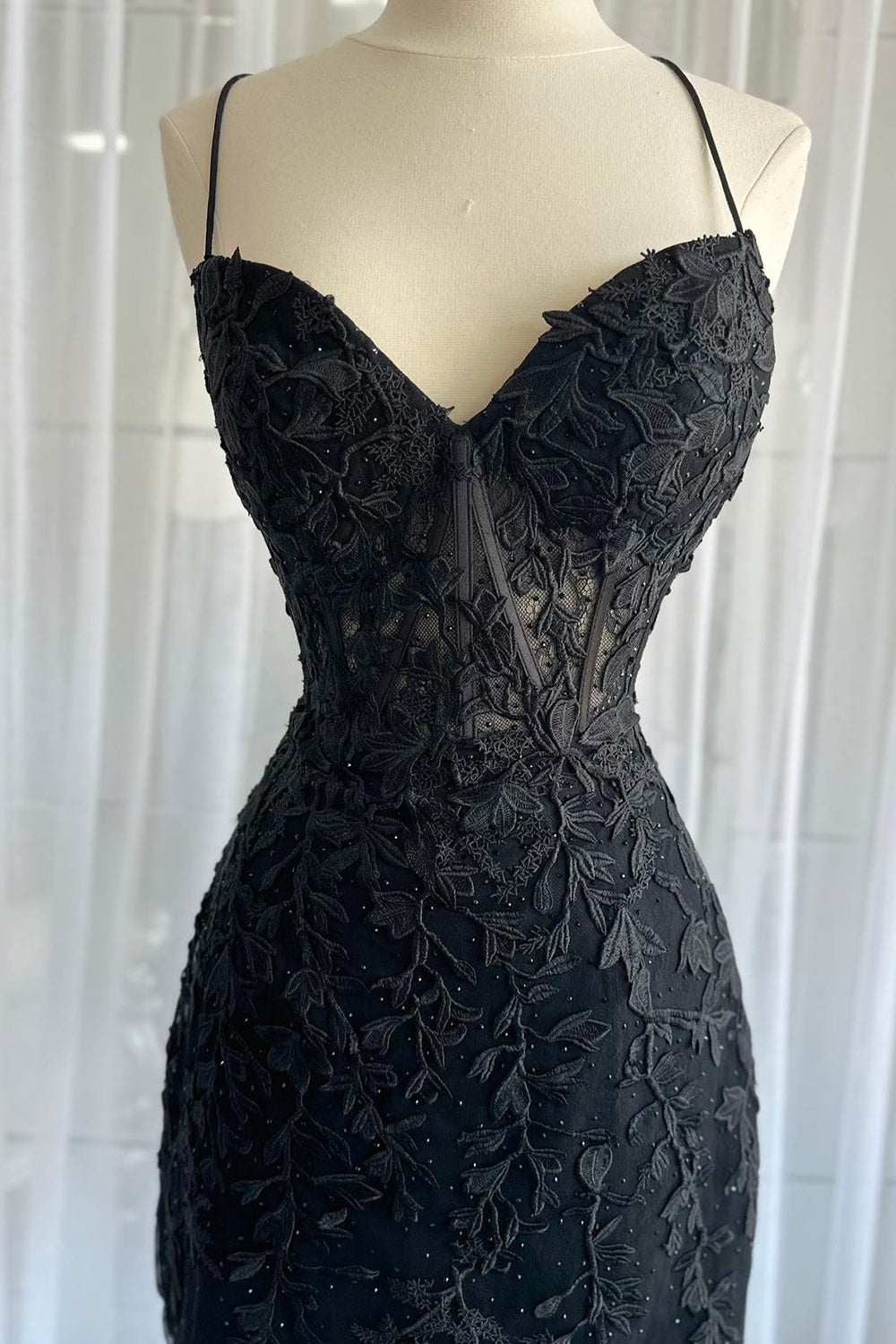 Stormy Homecoming Dress Spaghetti Straps Tight Short Cocktail Dresses with Appliques