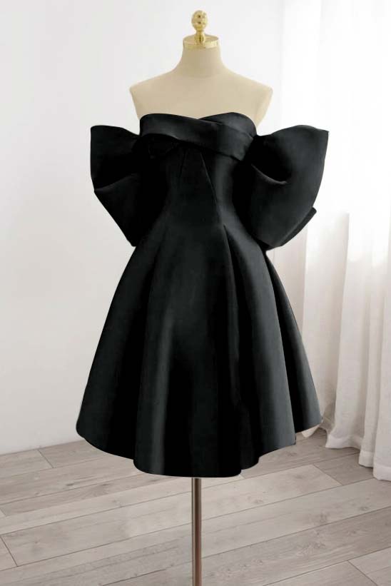 Strapless Homecoming Dress Sleeveless Short Cocktail Dress With Bowknot Pleated