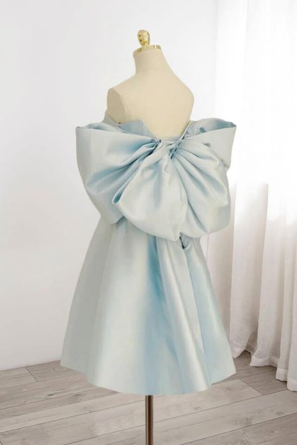 Strapless Homecoming Dress Sleeveless Short Cocktail Dress With Bowknot Pleated