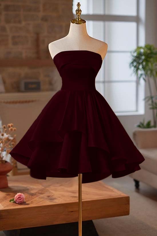 Strapless Homecoming Dress Sleeveless Short Cocktail Dress With Ruffles Pleated