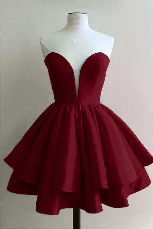 Strapless Sweetheart Homecoming Dress Sleeveless Pleated Short Cocktail Dress With Ruffles