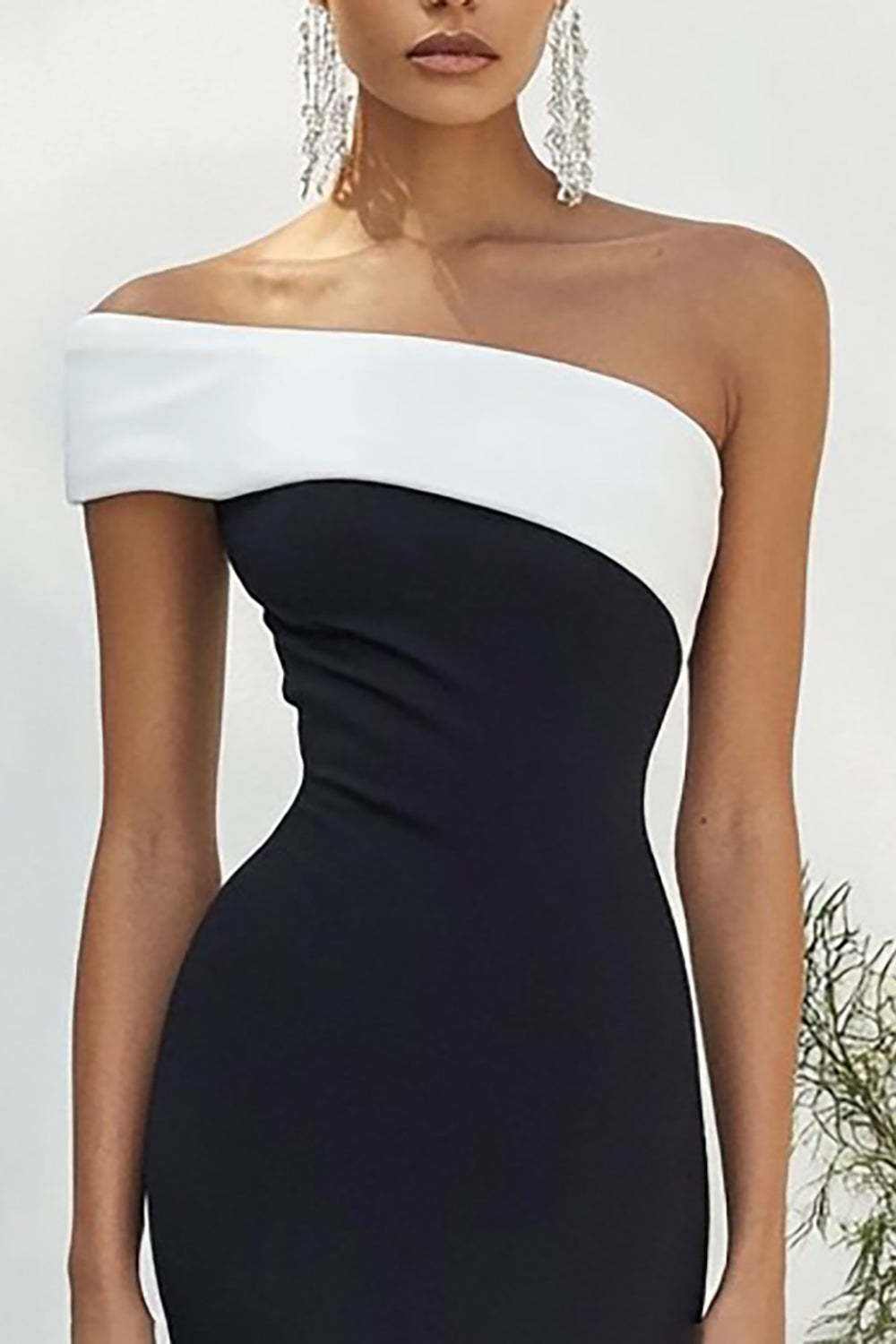 Dreamyannie Women Stunning Black White One Shoulder Long Satin Prom